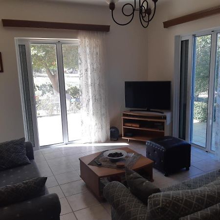 Swan House Panoramic View - Near The Sea Villa Ziparion Exterior photo